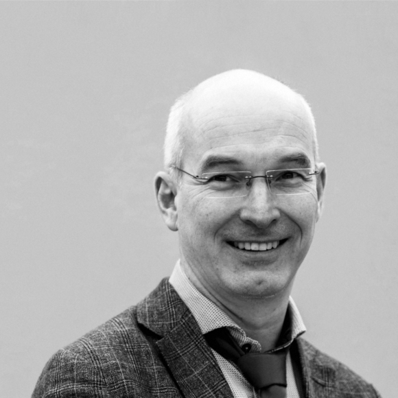 Employee01 armin hafner bw horizontal 1700x1100 20231003