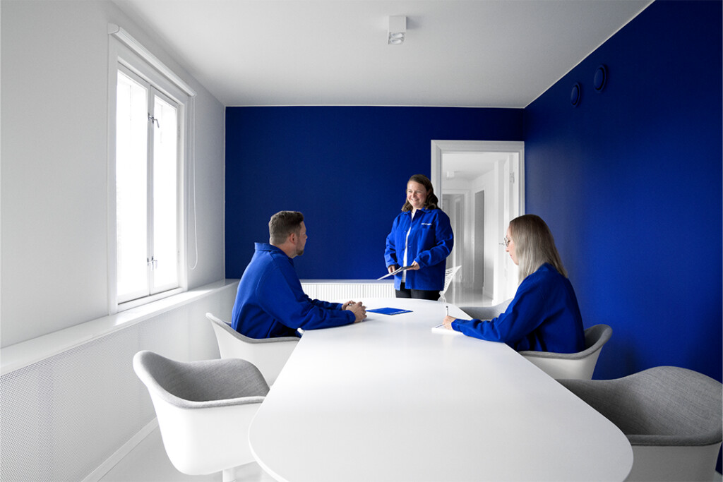 Vahterus HQ Meetingroom 3x2